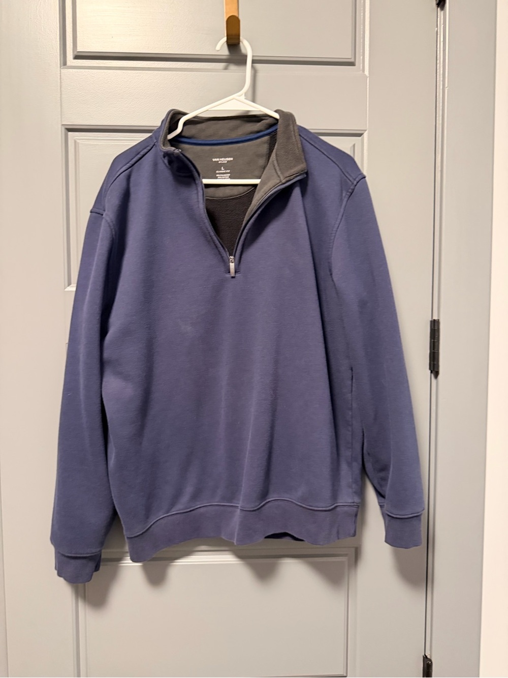 Van Heusen Flex Men's Zip-Up Pullover in Navy with Gray Trim Classic Fit LARGE